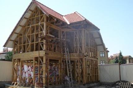 Каркасные дома, деревянные стропильные фермы, строительство жилых домов в харькове
